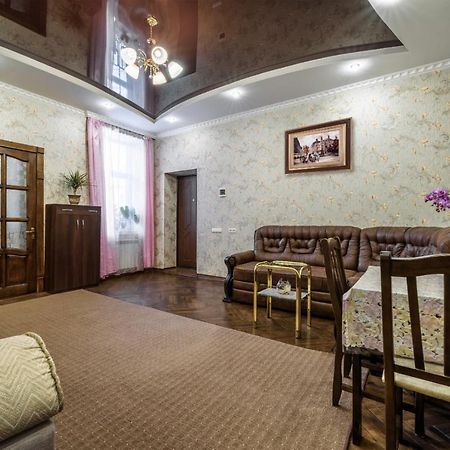 Apartamenty Polytehnichna Str. Lviv Ngoại thất bức ảnh