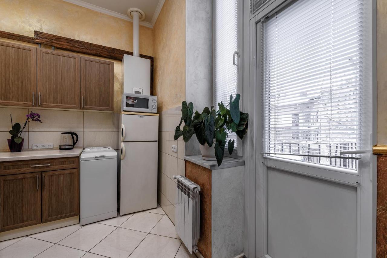 Apartamenty Polytehnichna Str. Lviv Ngoại thất bức ảnh